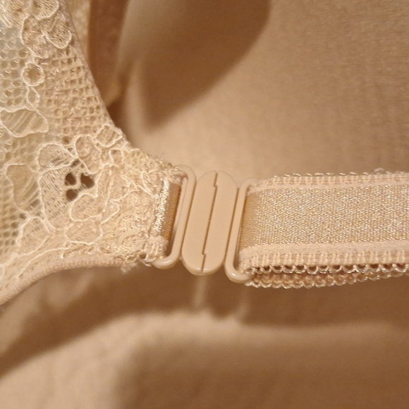 Victorias Secret Dream Angels Push Up Bra - Picture 6 of 6